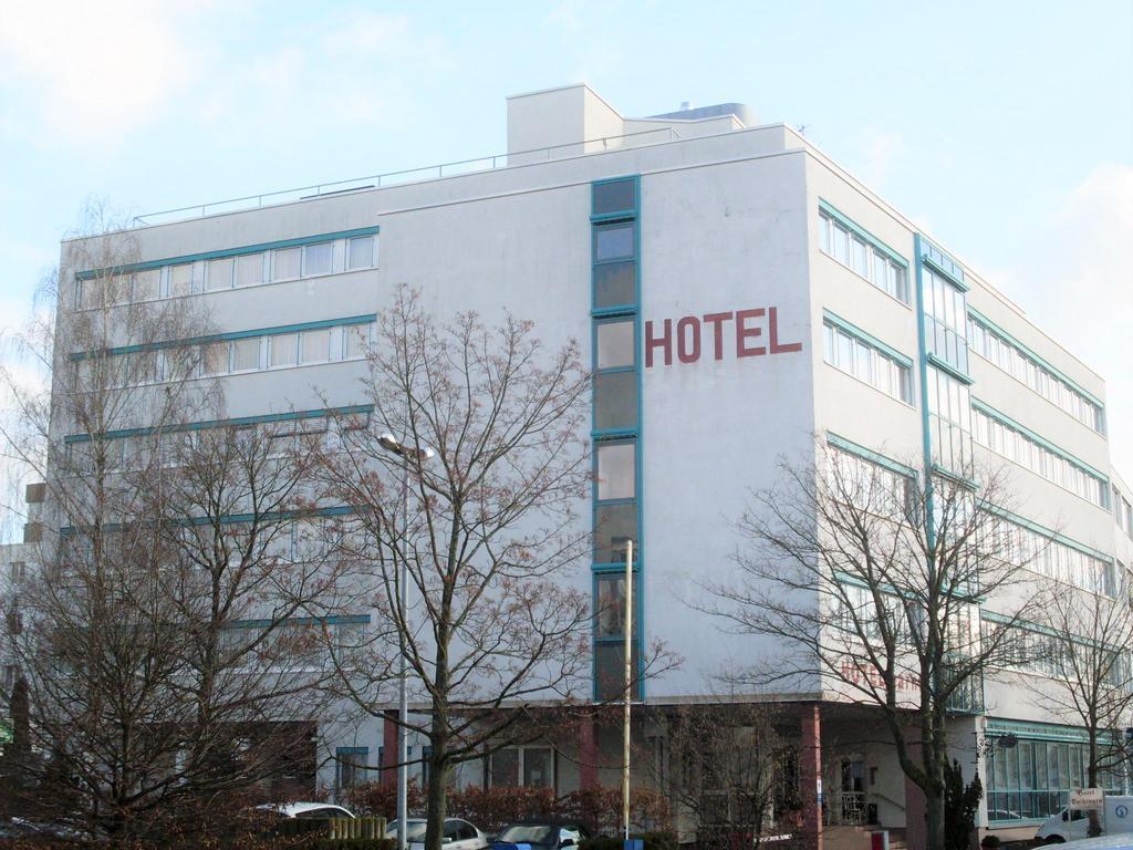 Businesshotel & Appartements Stuttgart-Vaihingen Buitenkant foto